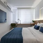Copacabana Paradise, Ocean View, Balcony & 2 Baths