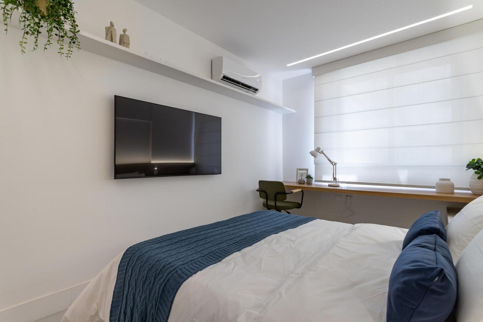 Apartamento Copacabana Paradise, Ocean View, Balcony & 2 Baths *