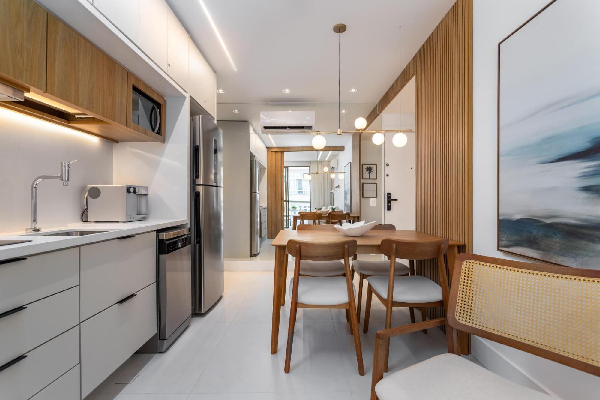 Copacabana Paradise, Ocean View, Balcony & 2 Baths